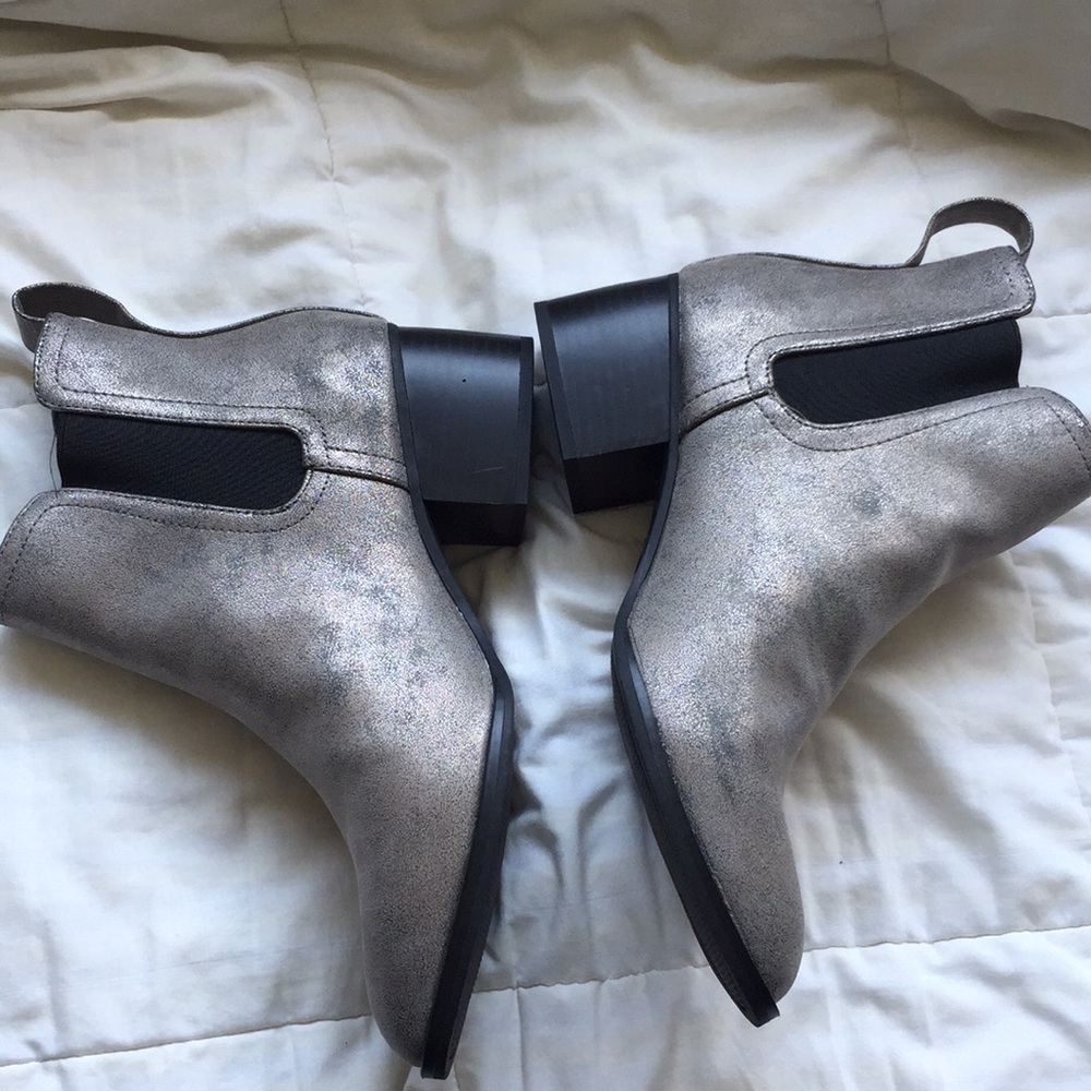 American Eagle Metallic Booties